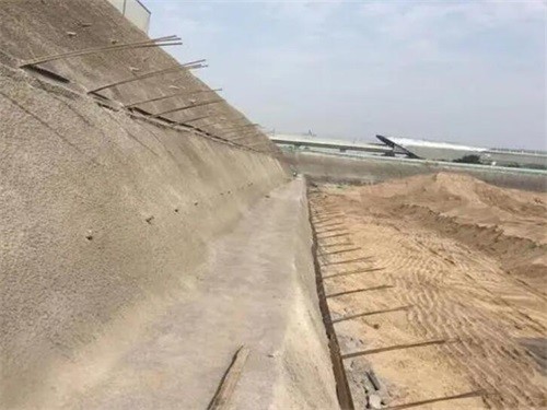 扎赉诺尔河道边坡加固